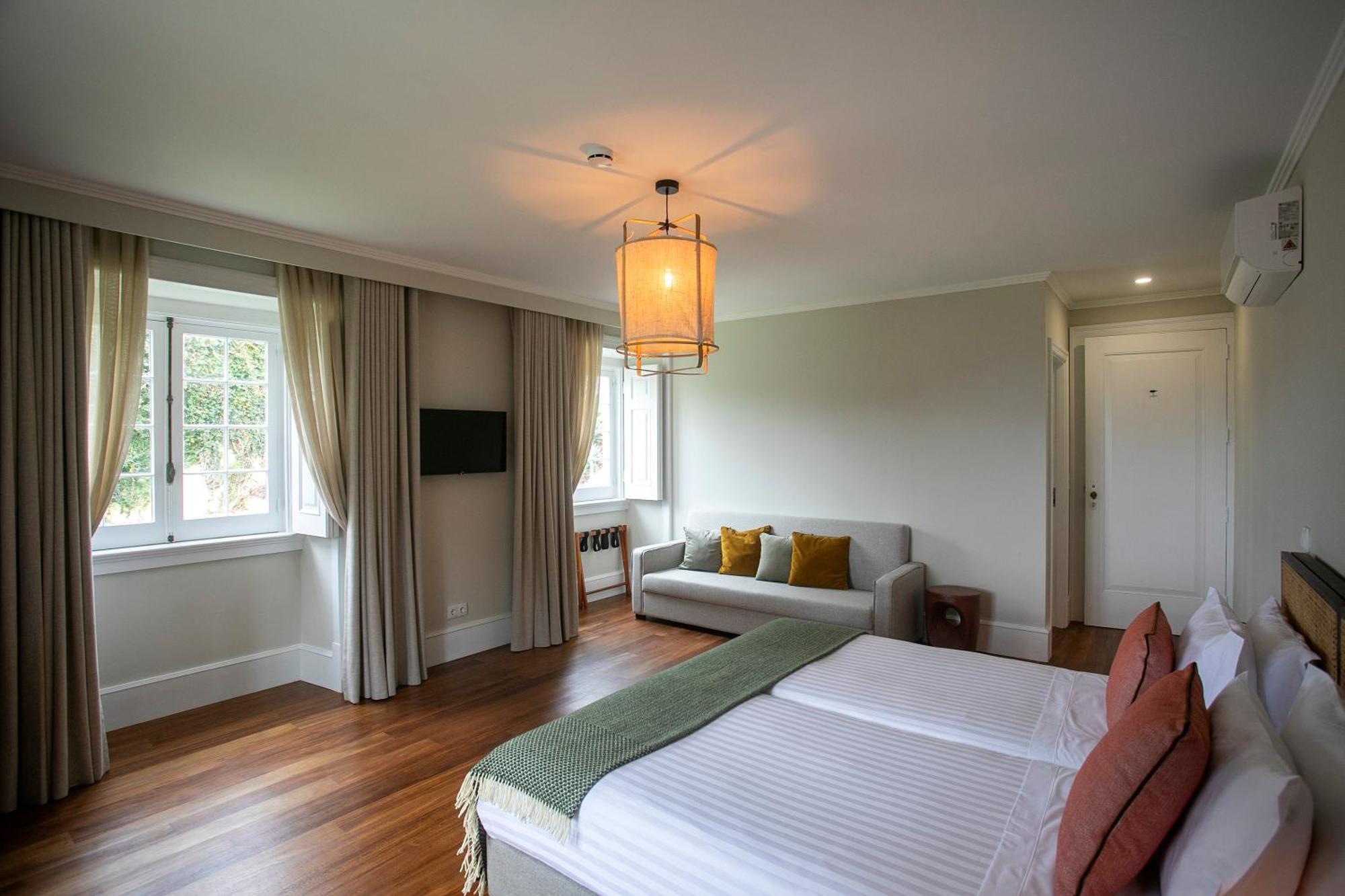 Bed and Breakfast Casa Portuguesa - Charming House à Ponta Delgada Extérieur photo